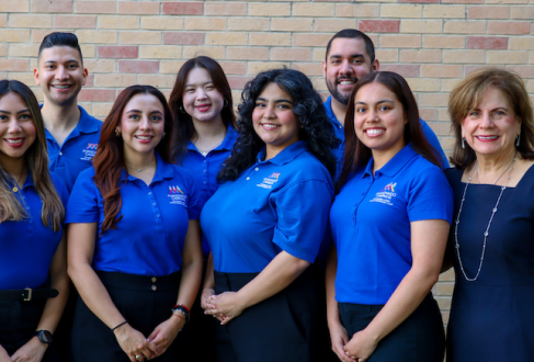 Avanzando Caminos Team group photo